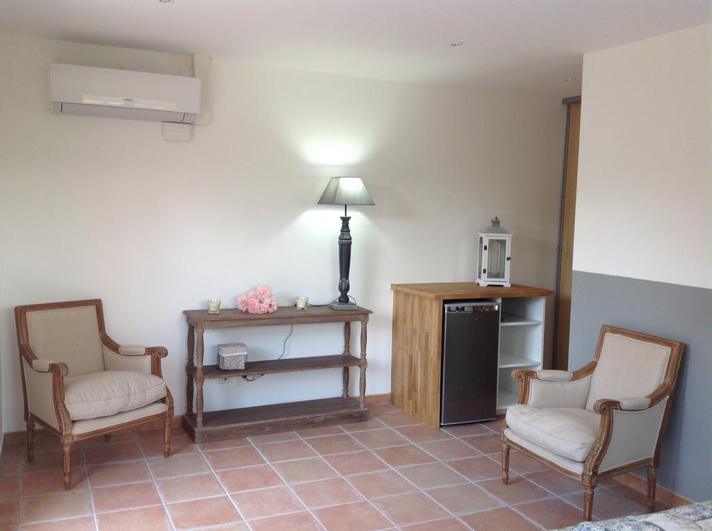 Le Patio Fleuri Ξενοδοχείο Lorgues Δωμάτιο φωτογραφία